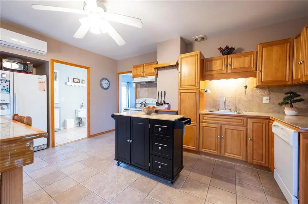 19 Oswald Street Pawtucket RI 02861