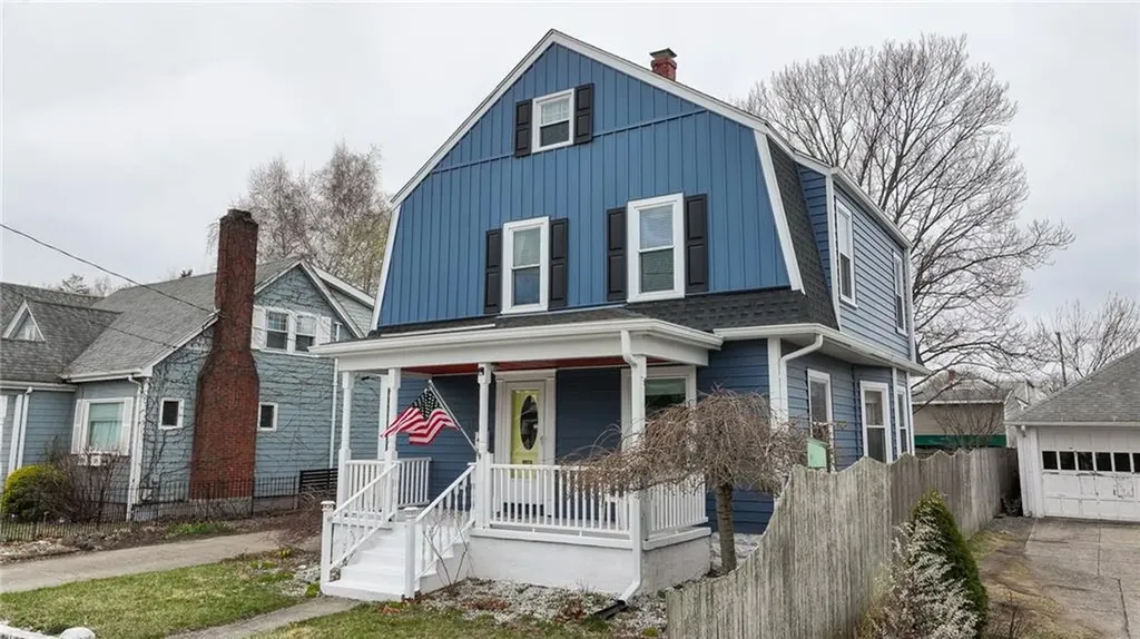 19 Oswald Street Pawtucket RI 02861