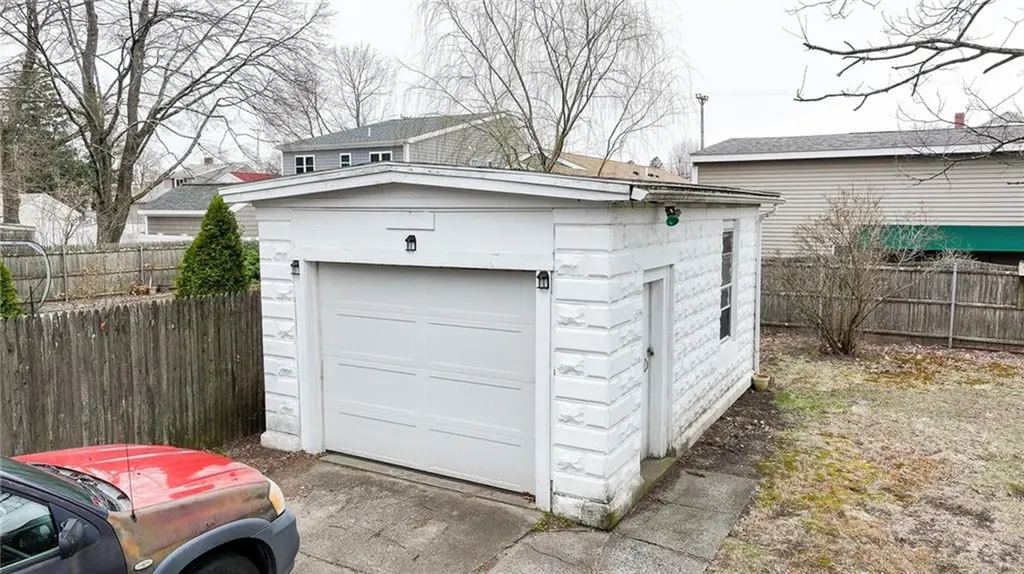 19 Oswald Street Pawtucket RI 02861