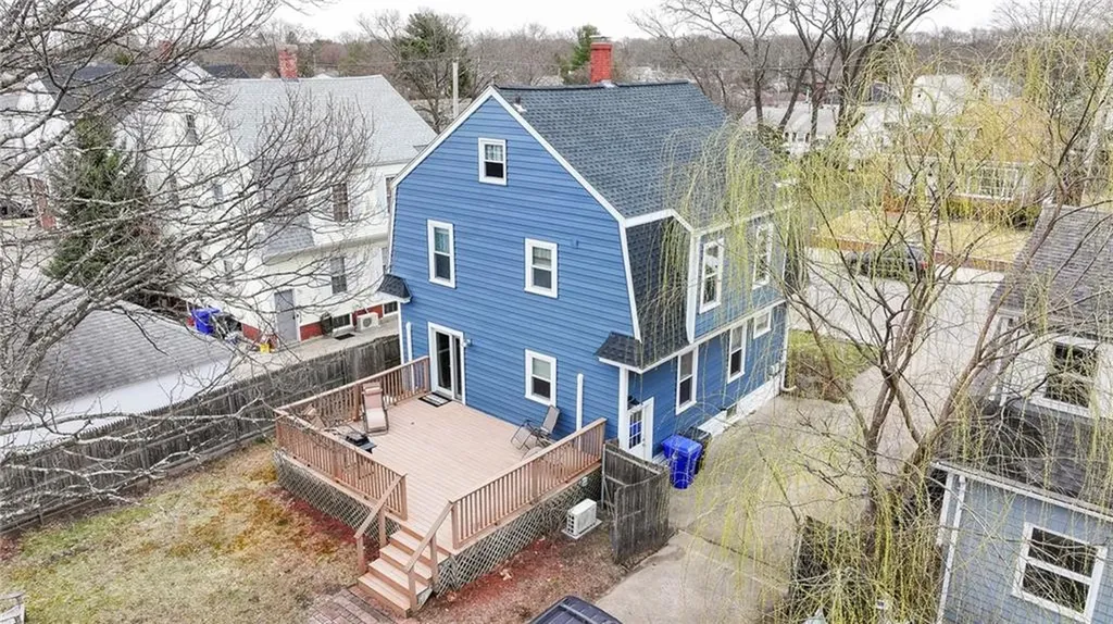 19 Oswald Street Pawtucket RI 02861