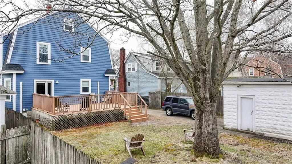 19 Oswald Street Pawtucket RI 02861