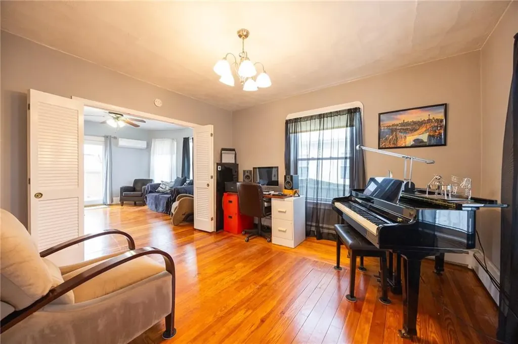 19 Oswald Street Pawtucket RI 02861