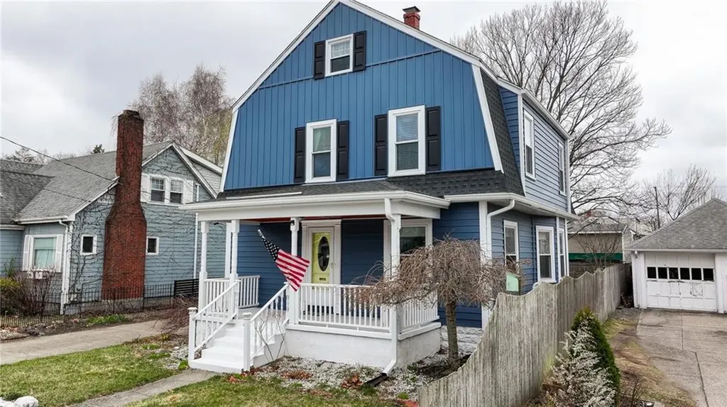 19 Oswald Street Pawtucket RI 02861