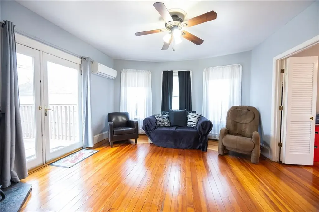 19 Oswald Street Pawtucket RI 02861