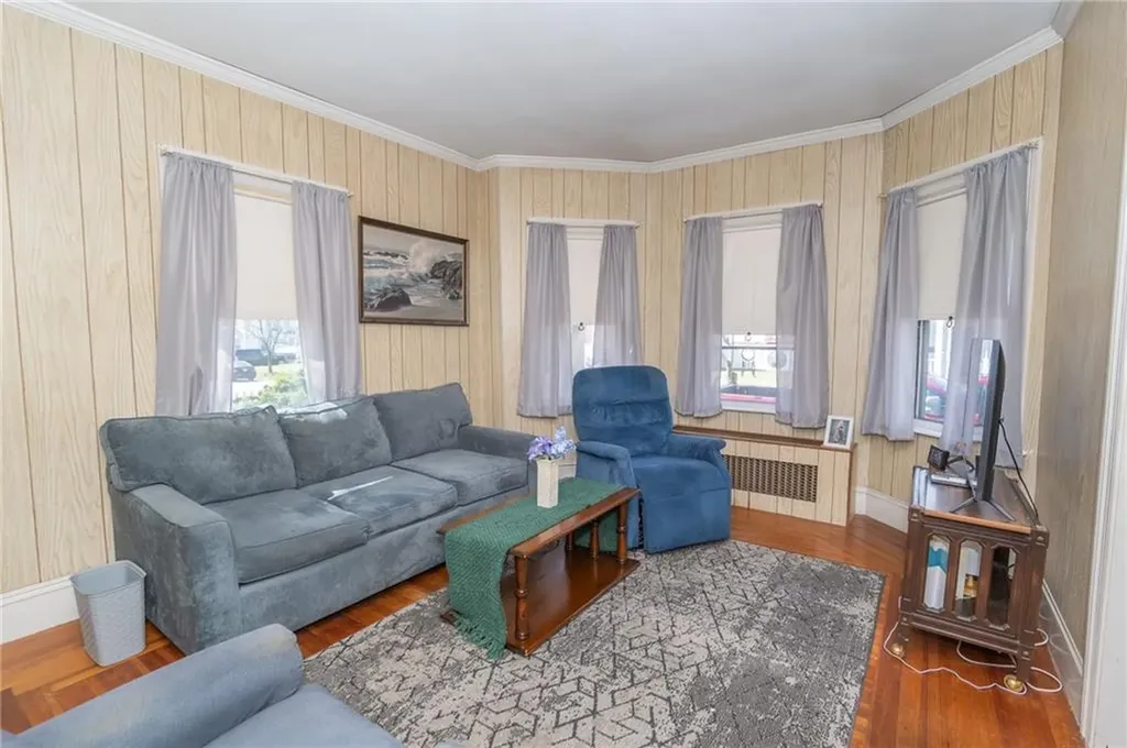 14 Grove Avenue Cranston RI 02910