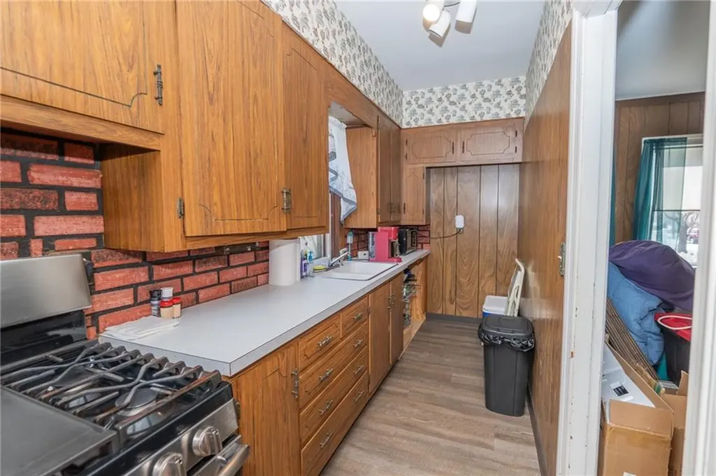 14 Grove Avenue Cranston RI 02910