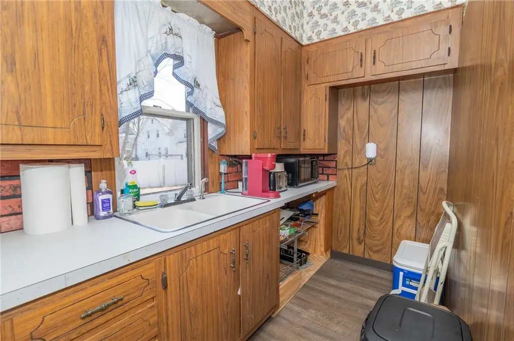 14 Grove Avenue Cranston RI 02910