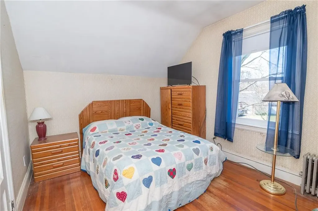 14 Grove Avenue Cranston RI 02910