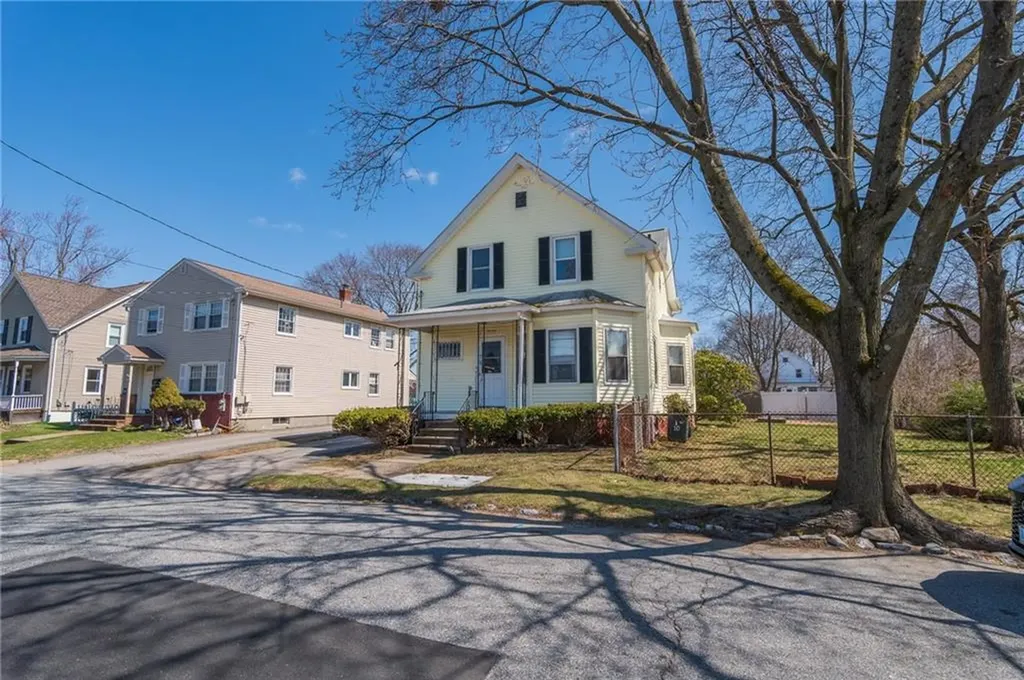14 Grove Avenue Cranston RI 02910