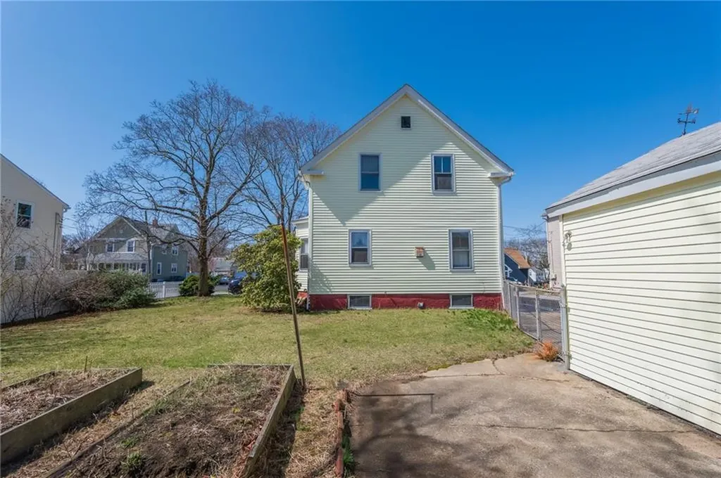14 Grove Avenue Cranston RI 02910