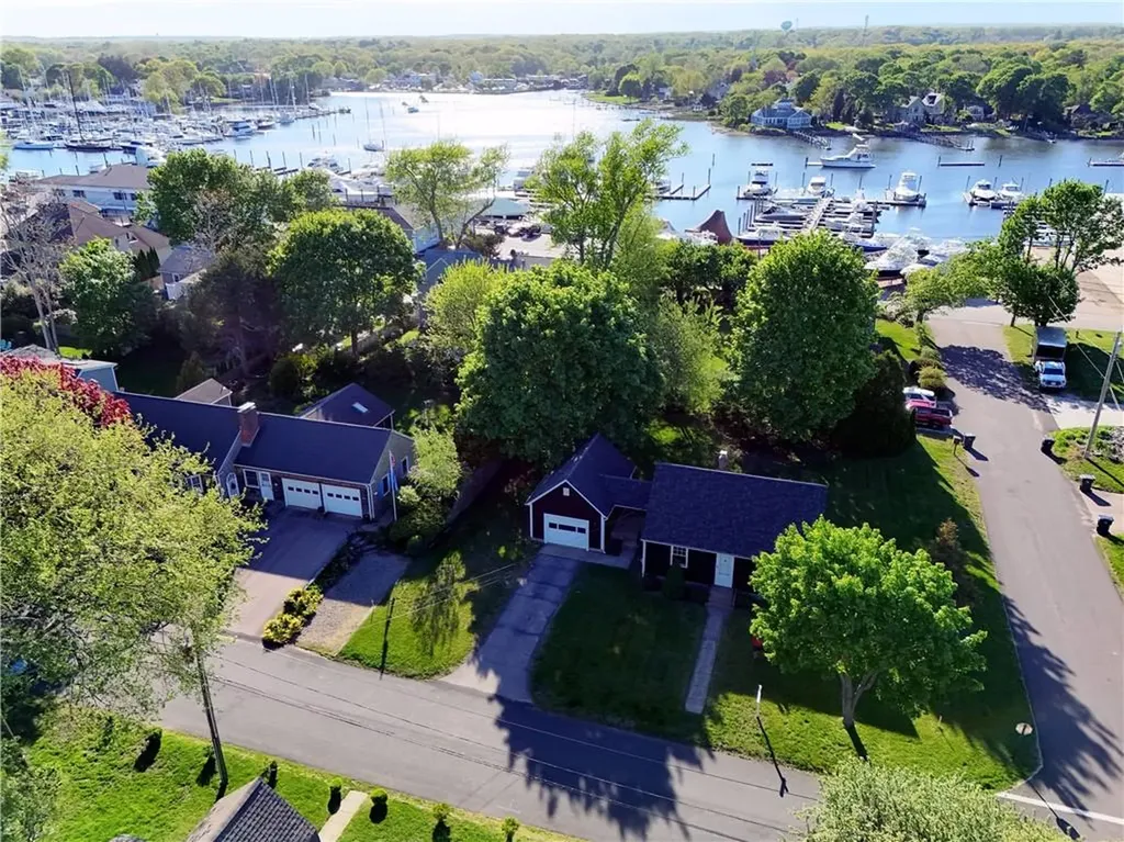 47 Lawton Avenue North Kingstown RI 02852