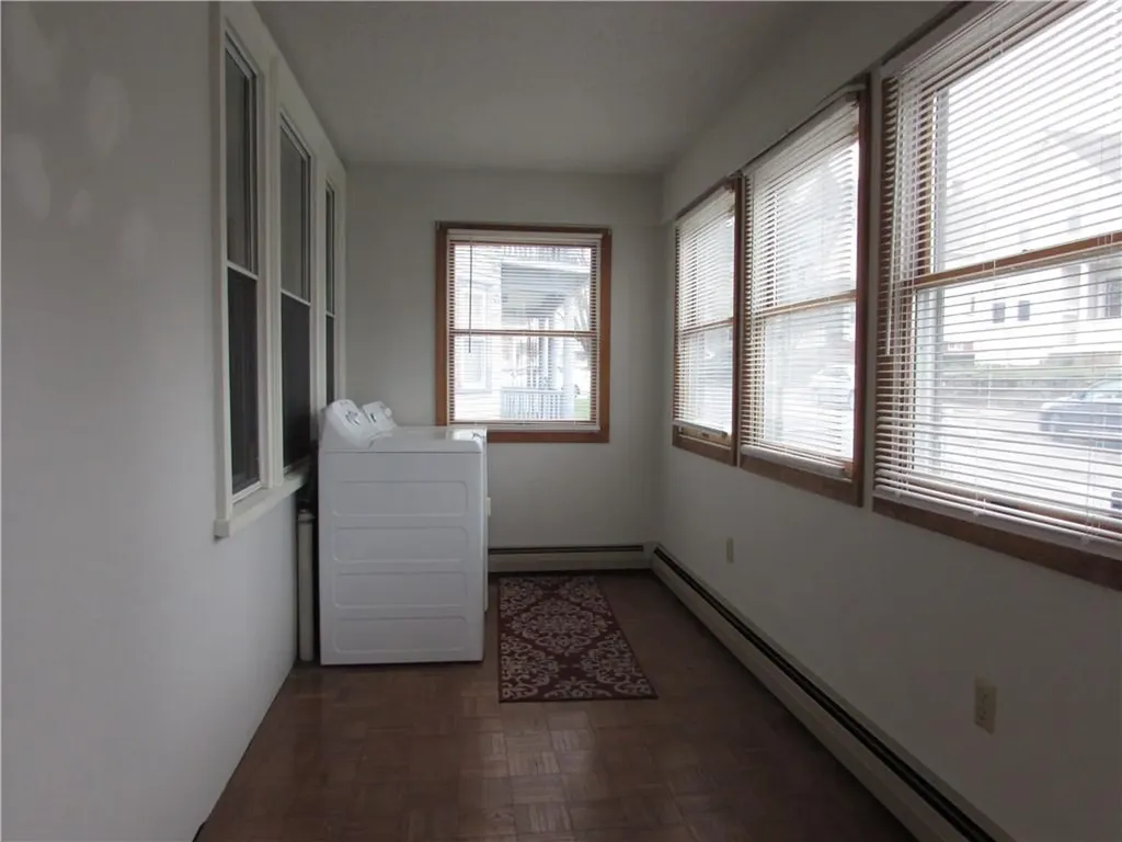 77 Seventh Street East Providence RI 02914