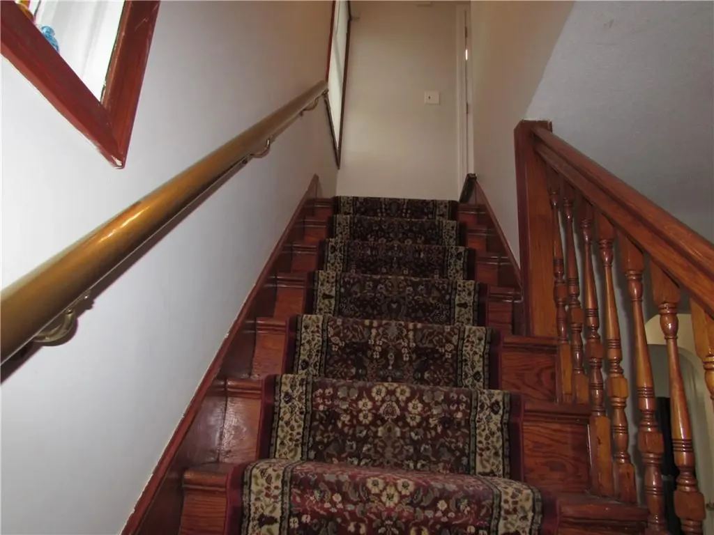 77 Seventh Street East Providence RI 02914