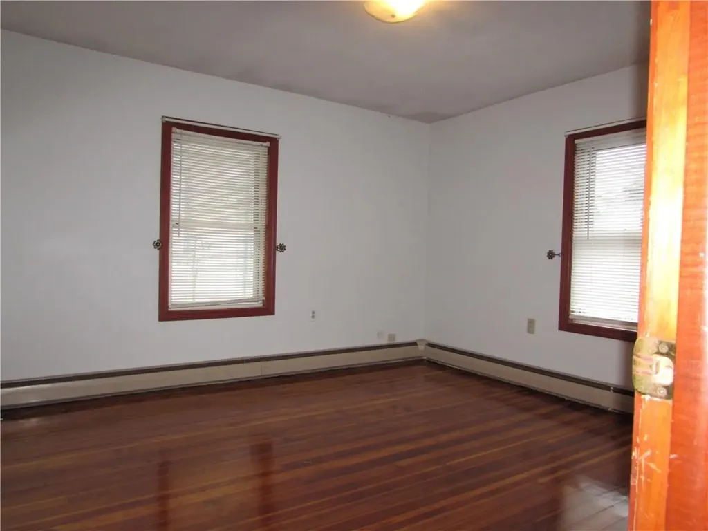 77 Seventh Street East Providence RI 02914