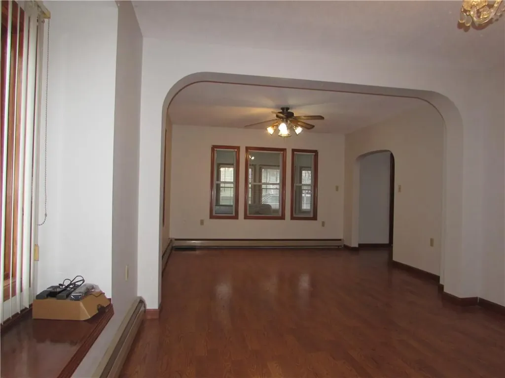 77 Seventh Street East Providence RI 02914