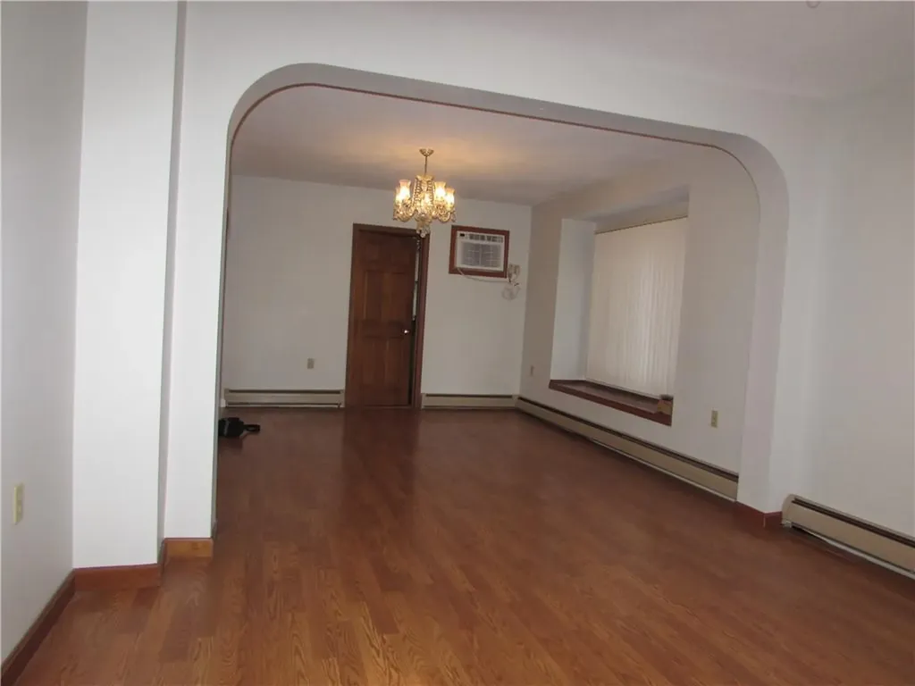 77 Seventh Street East Providence RI 02914