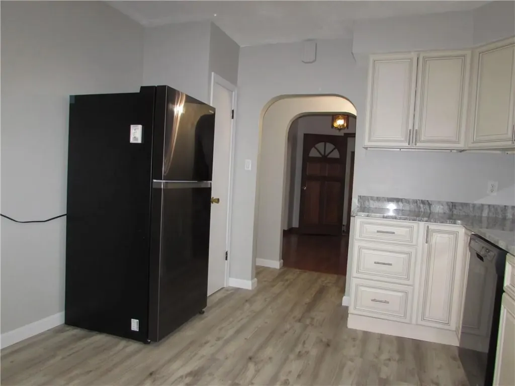 77 Seventh Street East Providence RI 02914