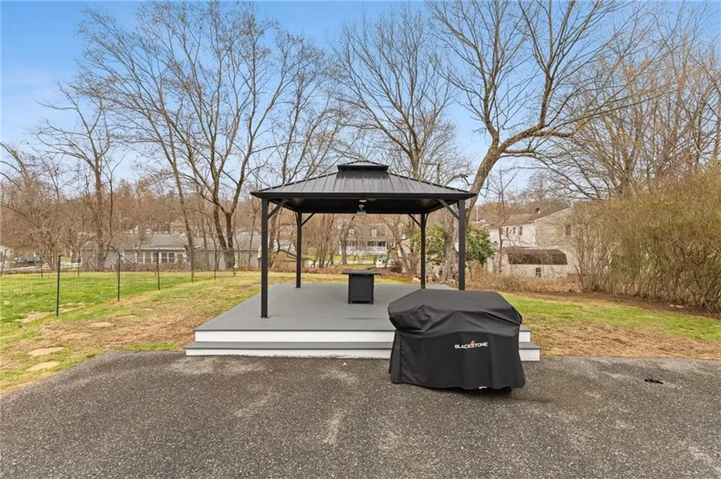 11 Sayles Hill Road North Smithfield RI 02896