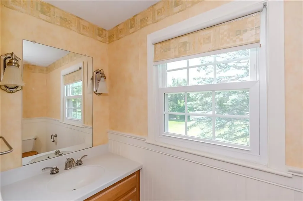 14 Meadow View Drive Smithfield RI 02917