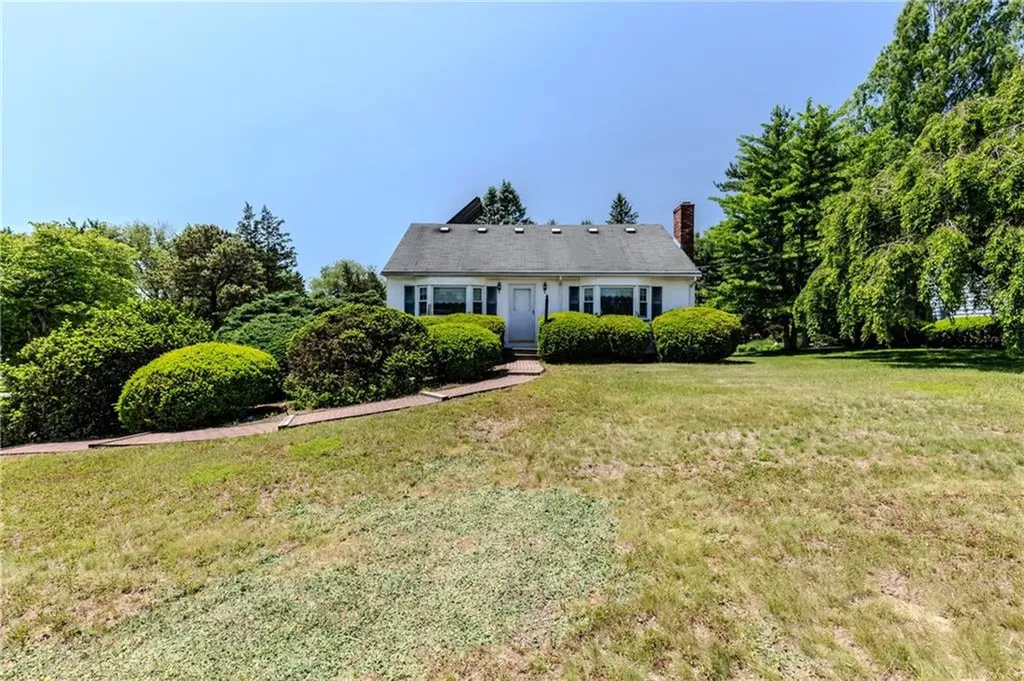 14 Meadow View Drive Smithfield RI 02917