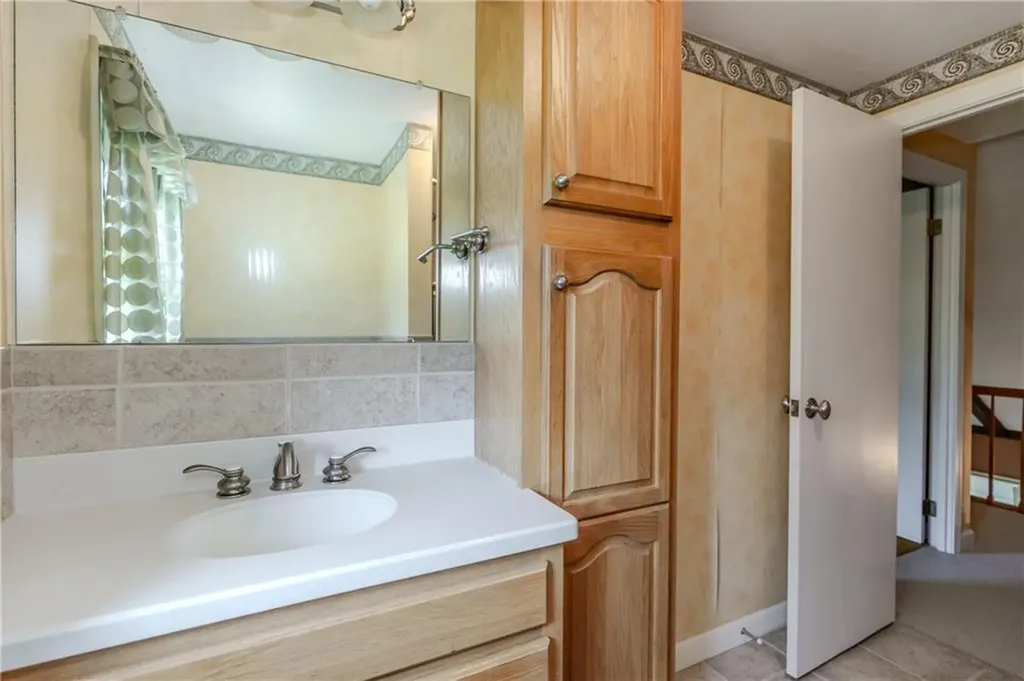 14 Meadow View Drive Smithfield RI 02917