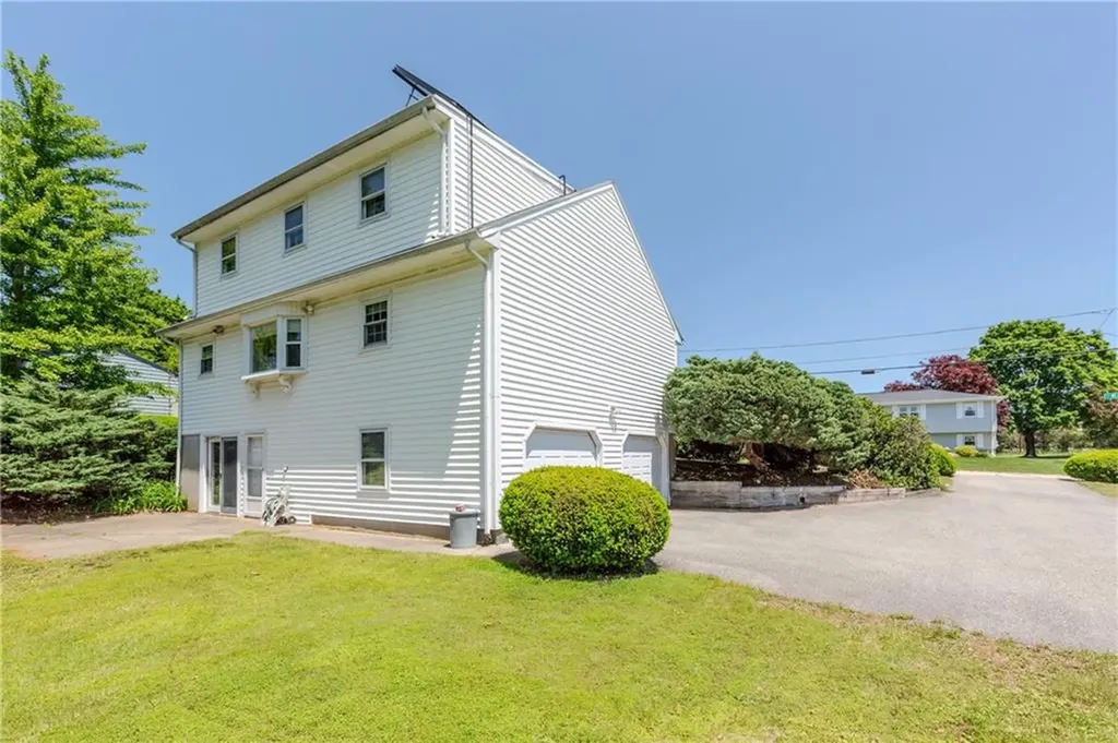 14 Meadow View Drive Smithfield RI 02917