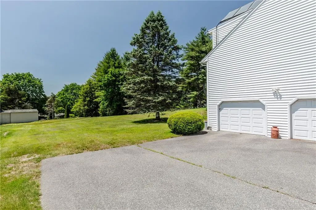 14 Meadow View Drive Smithfield RI 02917