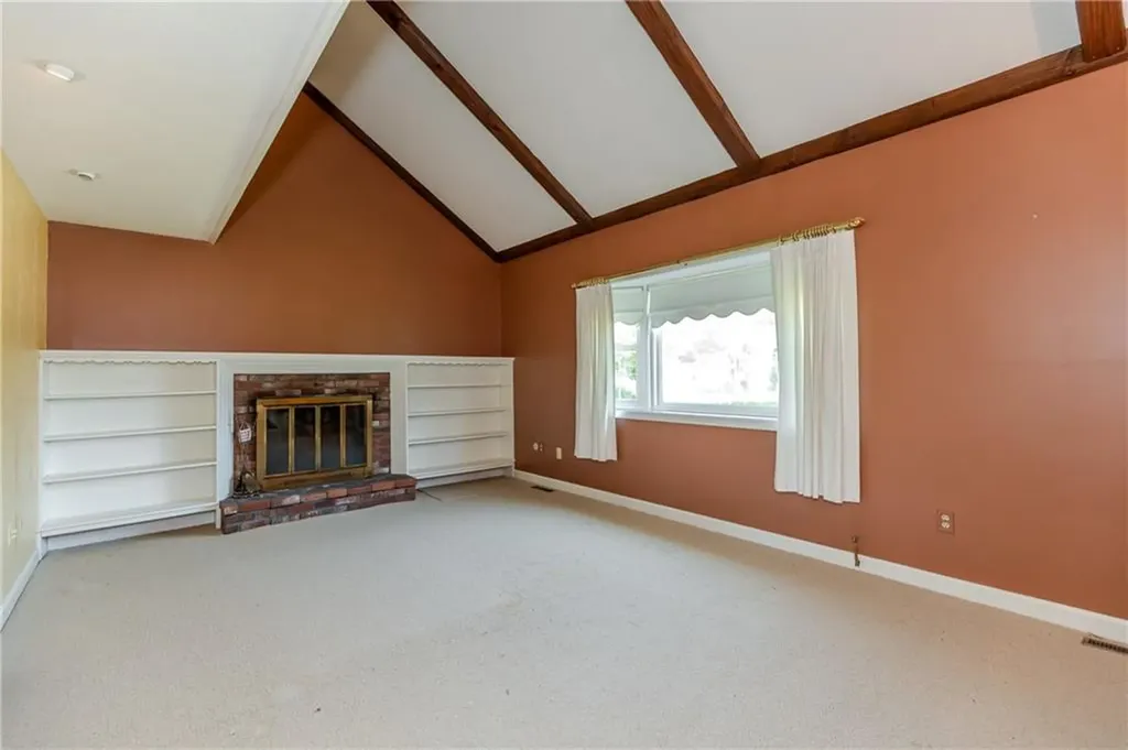 14 Meadow View Drive Smithfield RI 02917