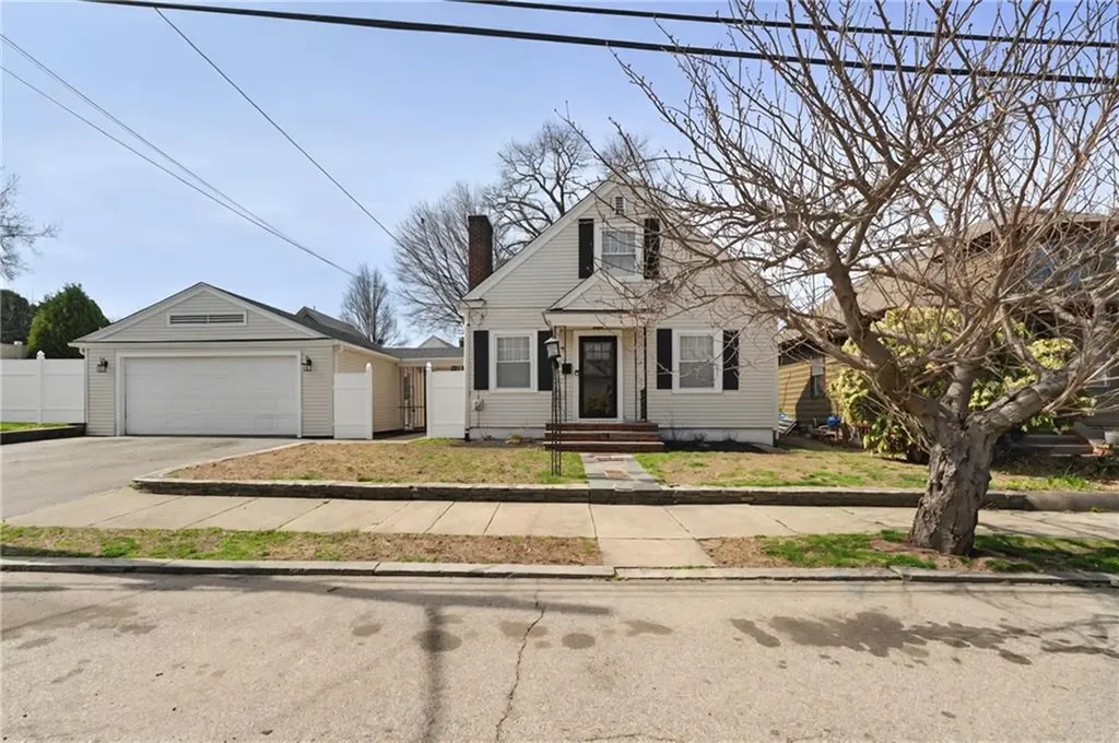 94 Waller Street Providence RI 02908