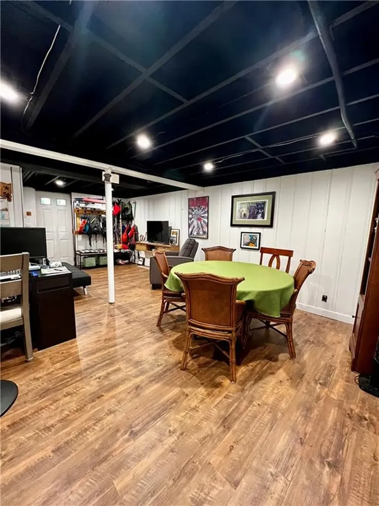 111 Mcgirr Street Cumberland RI 02864