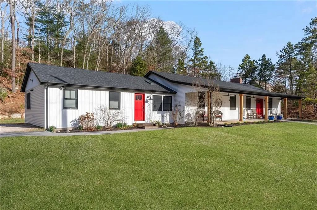 70 Cherokee Bend Charlestown RI 02813