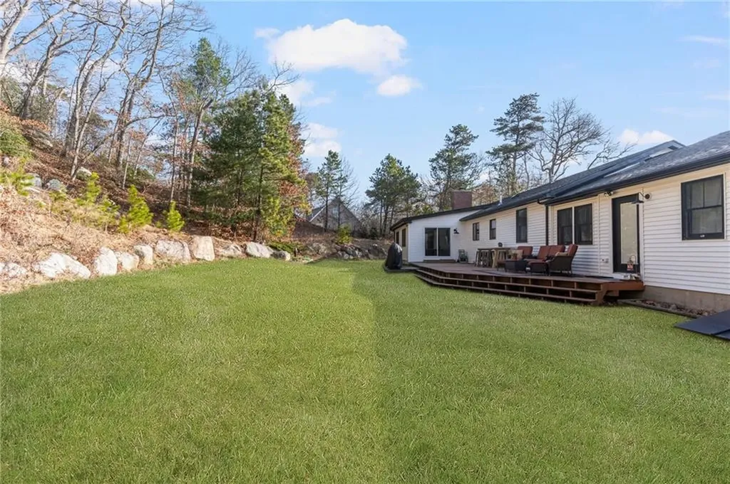 70 Cherokee Bend Charlestown RI 02813