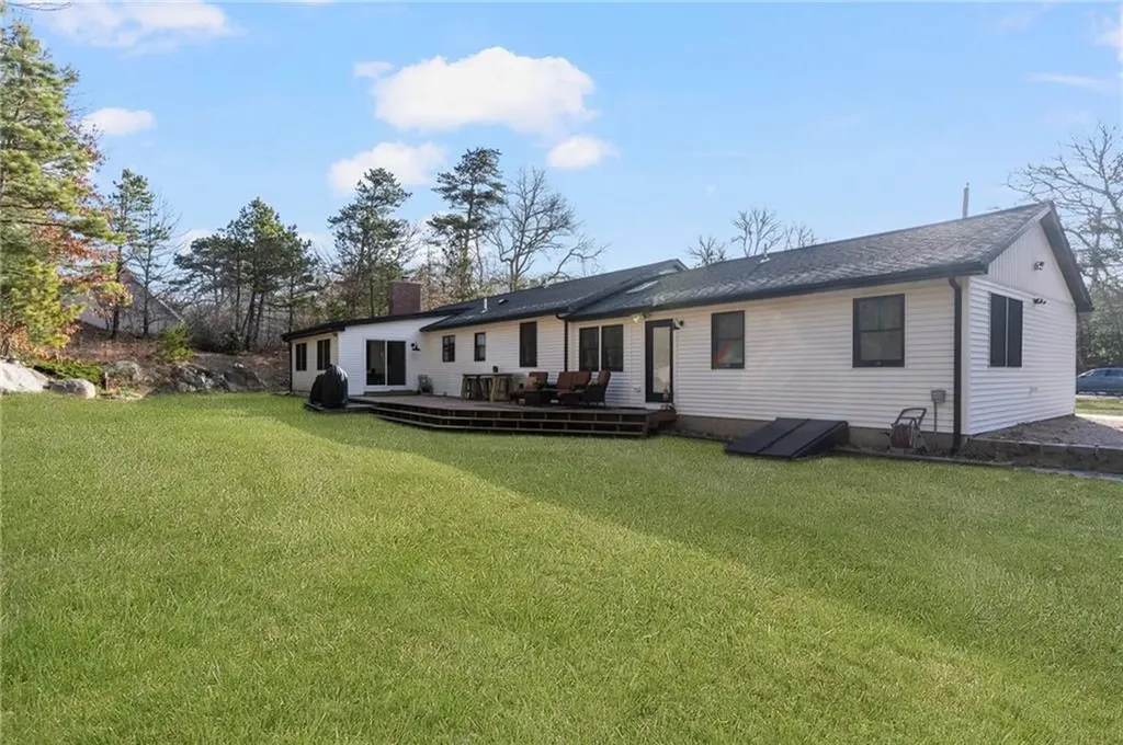 70 Cherokee Bend Charlestown RI 02813