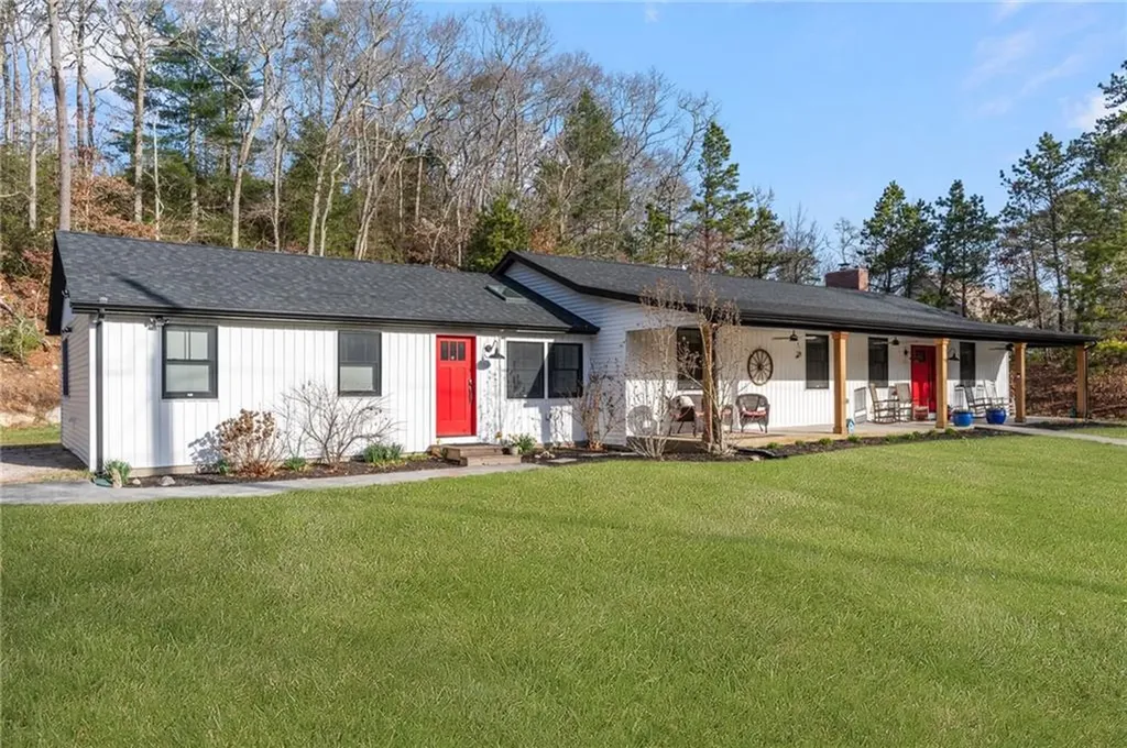 70 Cherokee Bend Charlestown RI 02813