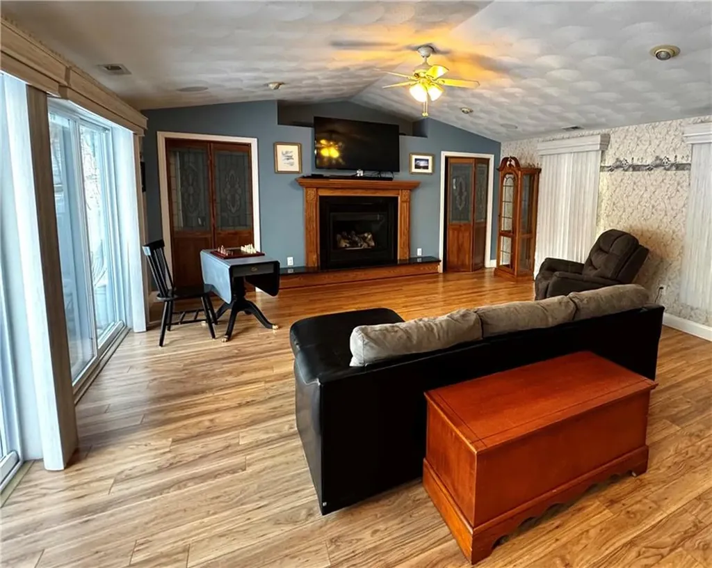 14 Salvas Court Cumberland RI 02864