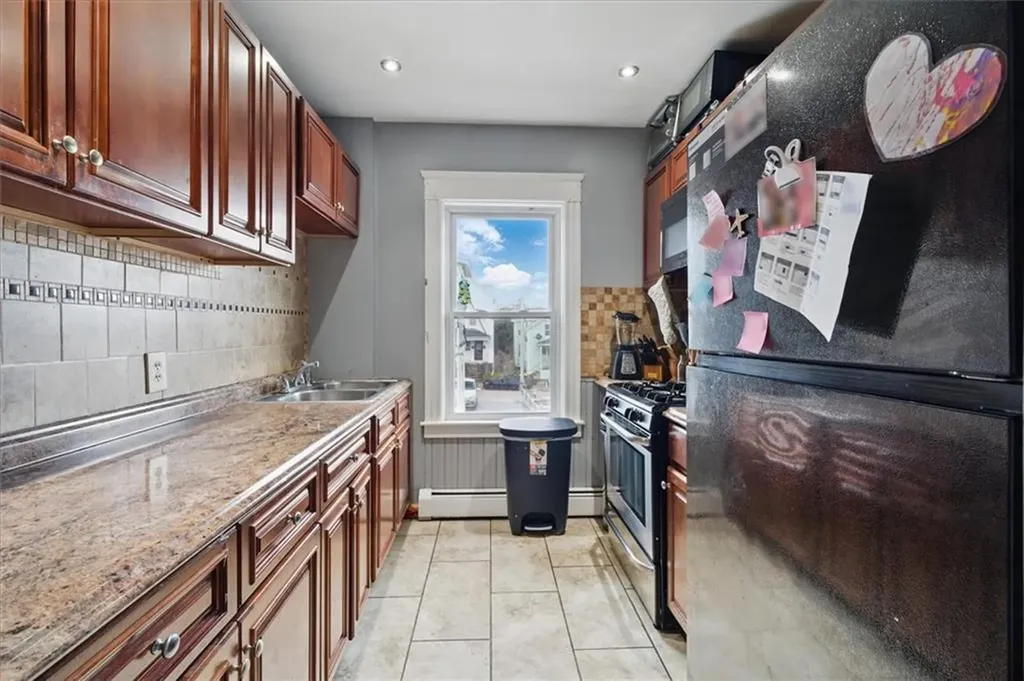 40 42 Primrose Street Pawtucket RI 02860