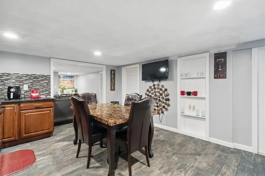 40 42 Primrose Street Pawtucket RI 02860