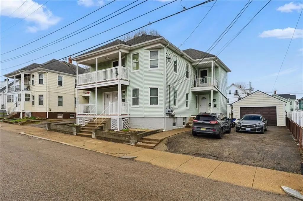 40 42 Primrose Street Pawtucket RI 02860