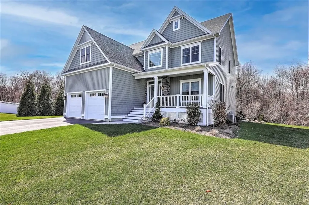 7 Kendal Court Cranston RI 02921