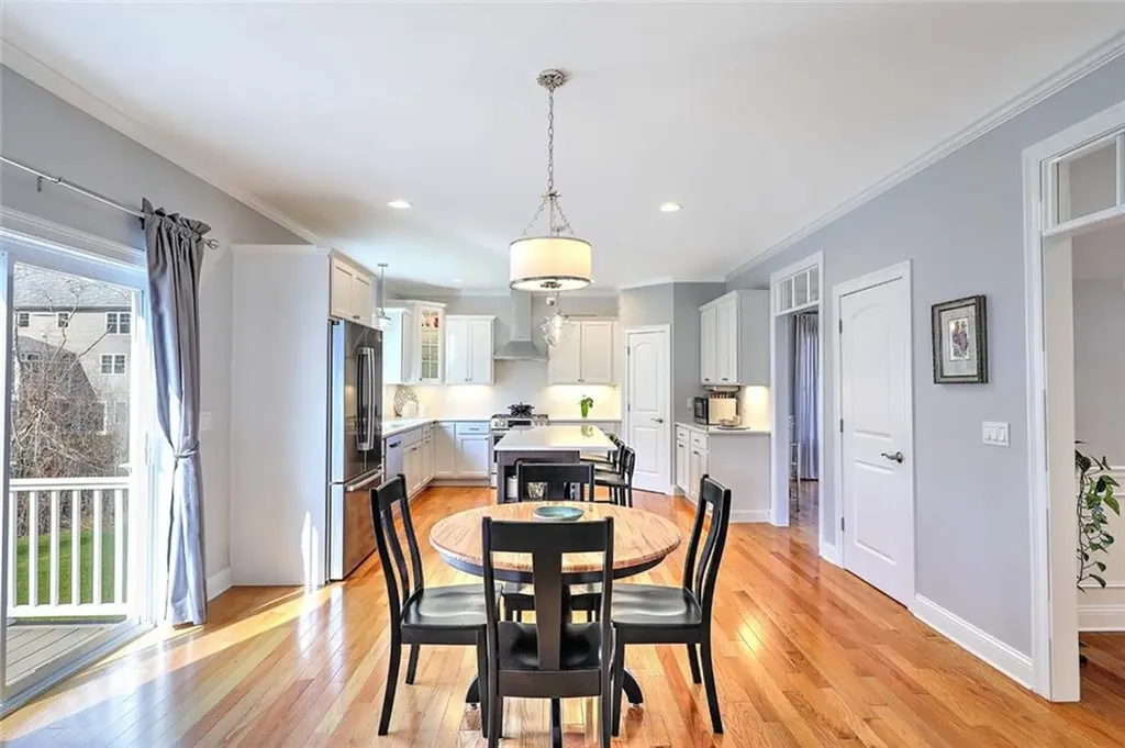 7 Kendal Court Cranston RI 02921