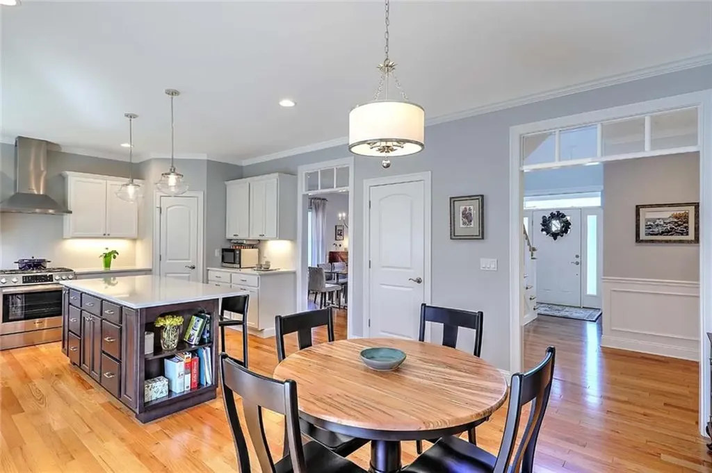 7 Kendal Court Cranston RI 02921