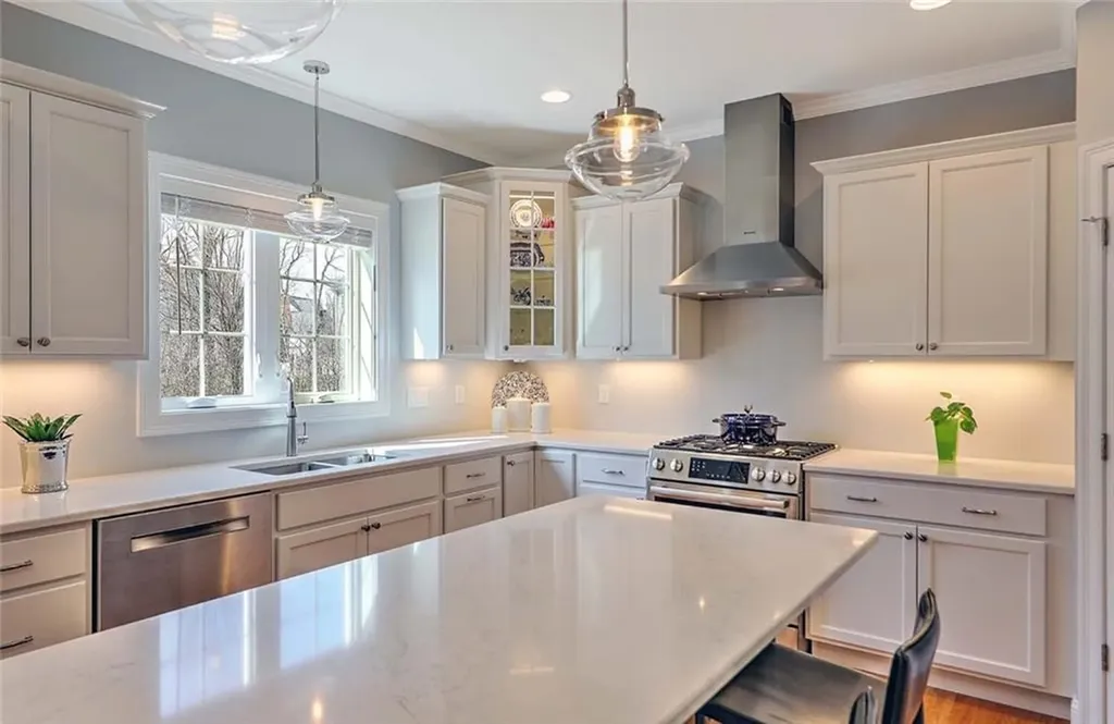 7 Kendal Court Cranston RI 02921