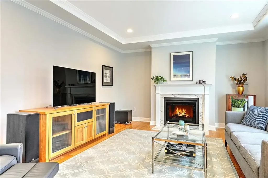 7 Kendal Court Cranston RI 02921
