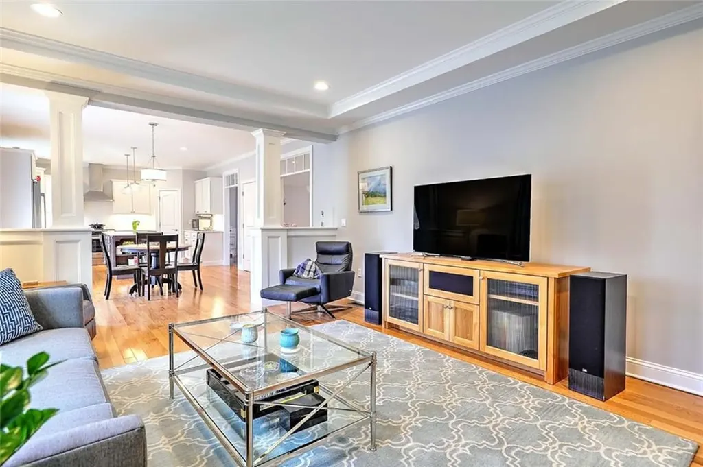 7 Kendal Court Cranston RI 02921