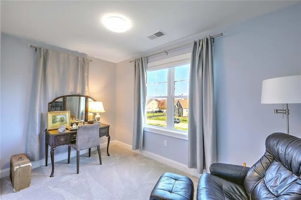 7 Kendal Court Cranston RI 02921
