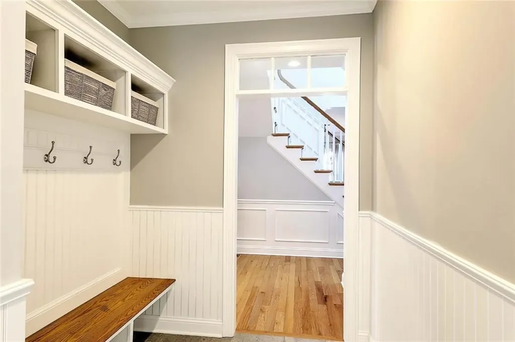 7 Kendal Court Cranston RI 02921