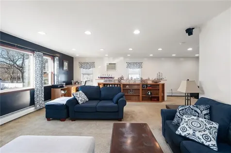 17 Columbia Avenue Lincoln RI 02865