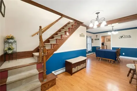 17 Columbia Avenue Lincoln RI 02865