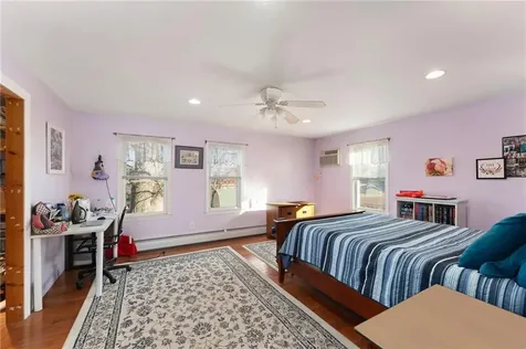 17 Columbia Avenue Lincoln RI 02865