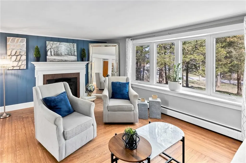 749 Commonwealth Avenue Warwick RI 02886